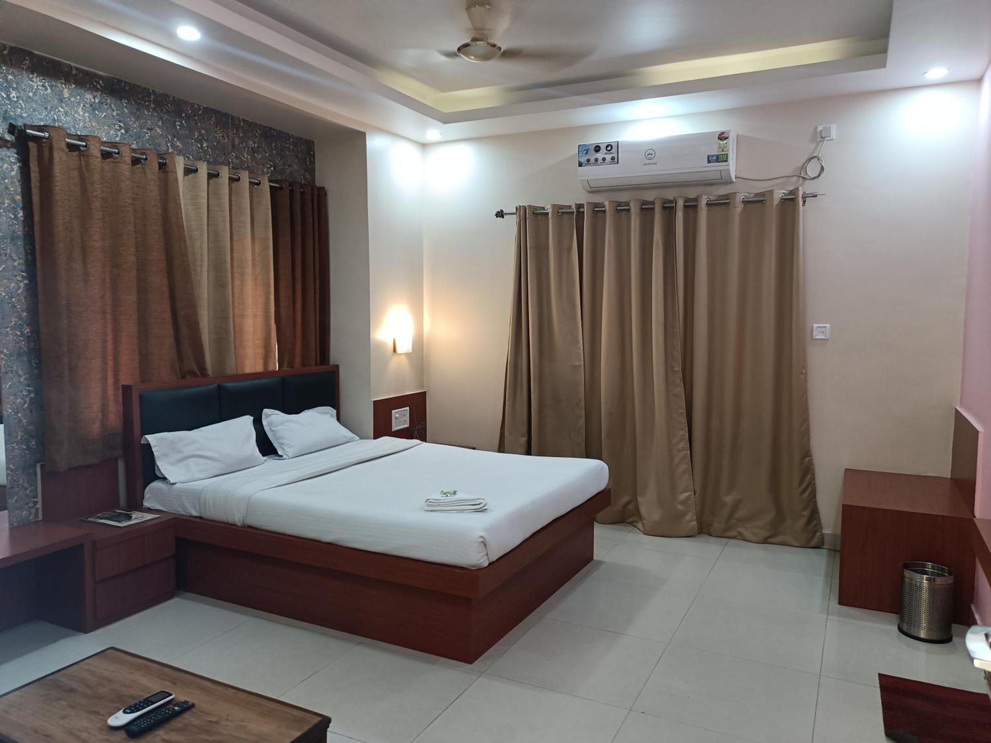 Hotel Sudakshina By Roh Silchar Exterior photo